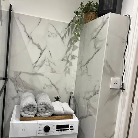 Proche De Toutes Commodites - Ouest Daire *